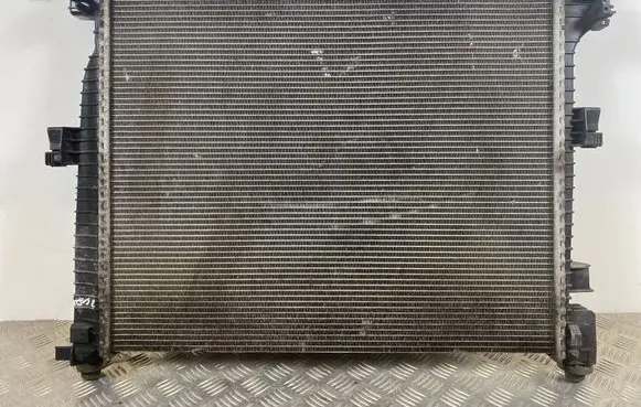 Coolant radiator