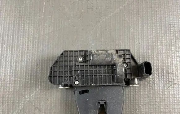Peugeot 208 II Tailgate lock latch 9151487499H