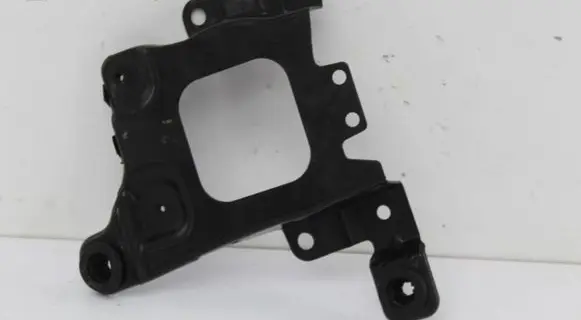 Ford Focus Battery tray AV61R6K034AB