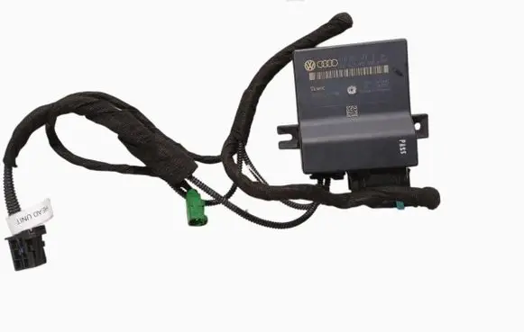 Audi A6 S6 C6 4F Gateway control module 4L0907468B
