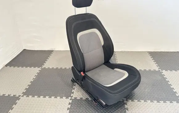 KIA Ceed Front driver seat 