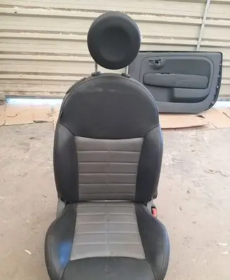 Fiat 500 Front passenger seat 