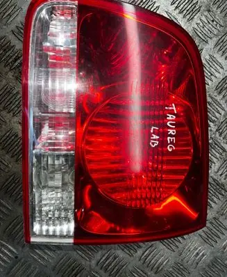 Volkswagen Touareg I Tailgate rear/tail lights 7L6945094H