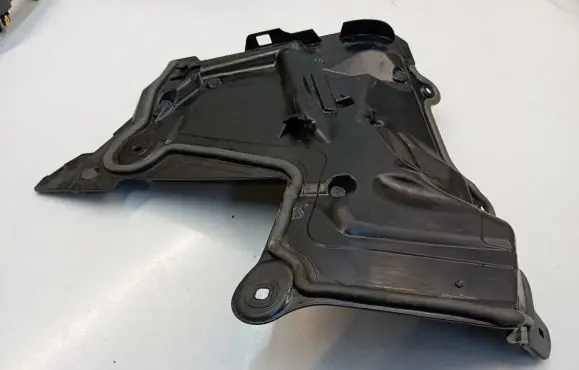 Mercedes-Benz E W213 Other engine bay part A2536208100