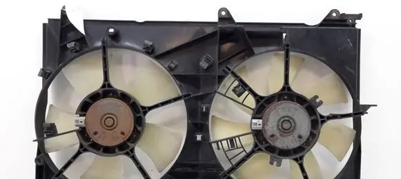 Toyota Avensis Verso Radiator cooling fan shroud 1671127110