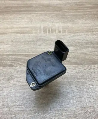 Audi A6 S6 C5 4B Mass air flow meter 078133471E