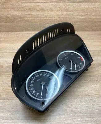 BMW 5 E60 E61 Speedometer (instrument cluster) 6983153 110080213 Gauge