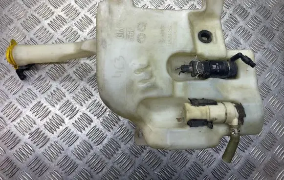Opel Astra H Windshield washer fluid reservoir/tank 551020308