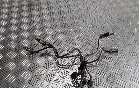 Nissan Almera N16 Fuel line pipe
