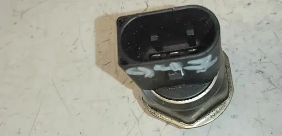 Fuel pressure sensor