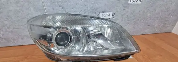 Skoda Fabia Mk2 (5J) Front fog light