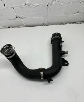 Toyota Avensis T250 Intercooler hose/pipe 173620R010