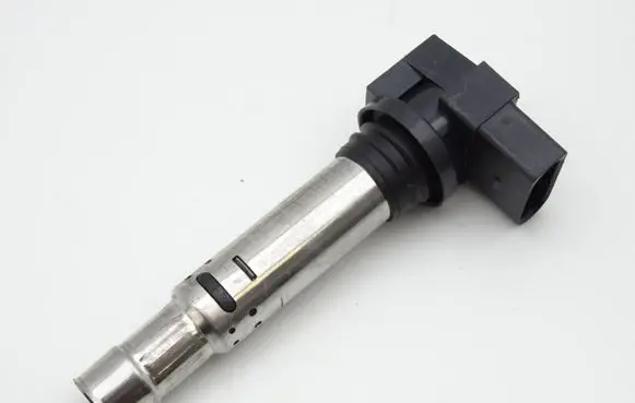 Volkswagen Polo IV 9N3 High voltage ignition coil U5002 U5002376N R0401S0400