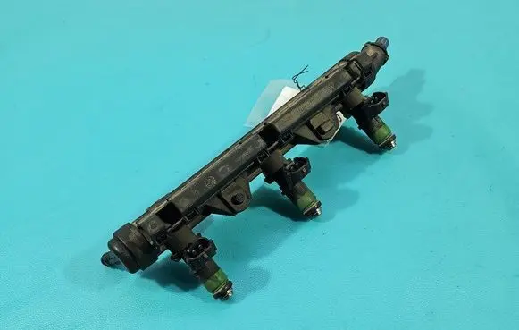 Skoda Fabia Mk1 (6Y) Fuel injector 03E906031 IMPRK1462924