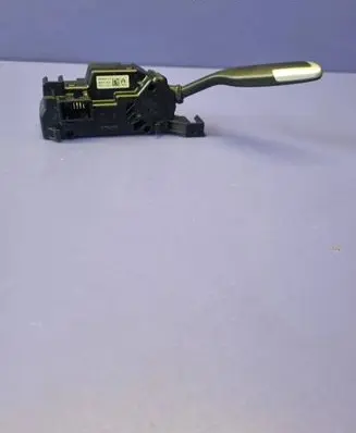 Wiper turn signal indicator stalk/switch