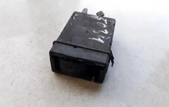 Volkswagen PASSAT B5.5 Headlight level height control switch 3B0963564C