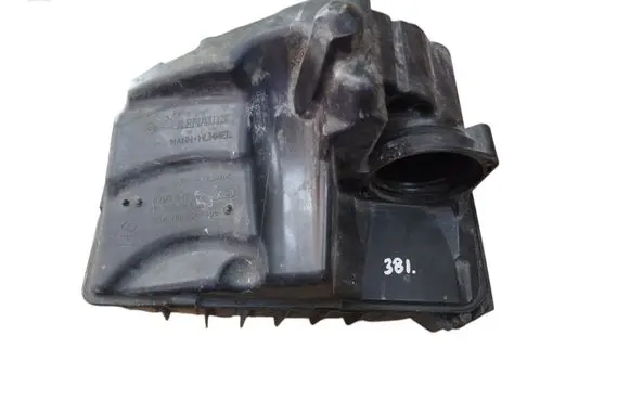Renault Fluence Air filter box 8200947663C