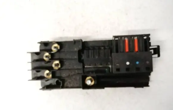 Mercedes-Benz E W211 Fuse box set 2115452301 013948411