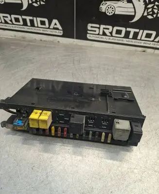 Mercedes-Benz C W203 Comfort/convenience module 2035450701 5DK00797420