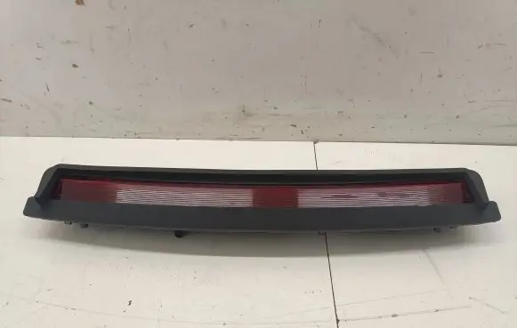 Tesla Model 3 Third/center stoplight 161520200A