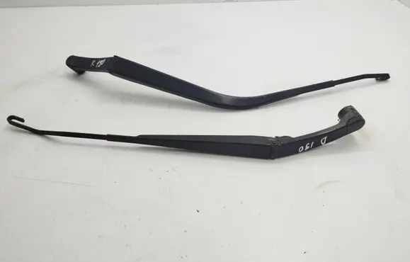 Mitsubishi Outlander Windshield/front glass wiper blade 