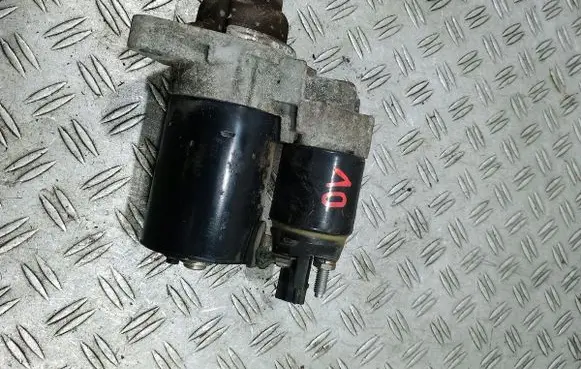Volkswagen Golf V Starter motor 02T911023R