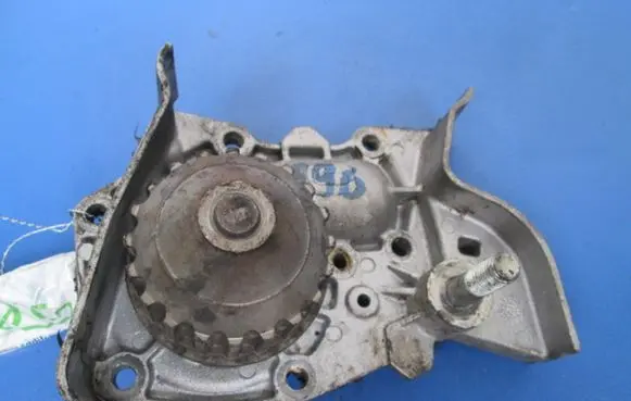 Renault Clio II Water pump