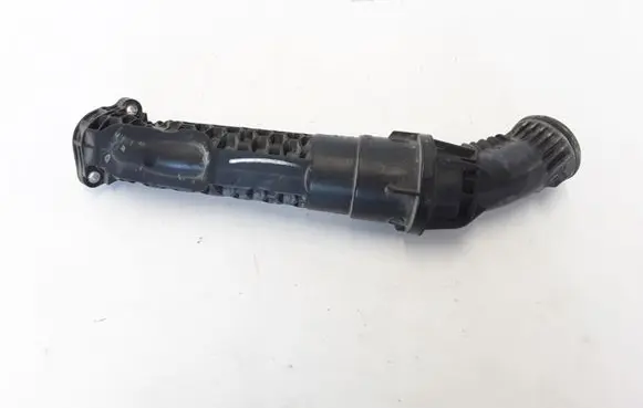 Coolant pipe/hose