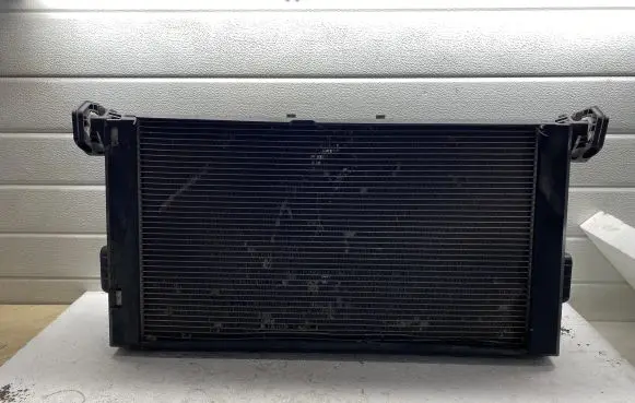 BMW i3 Radiator set 7643064