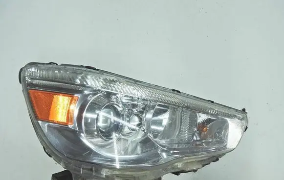 Mitsubishi ASX Headlight/headlamp