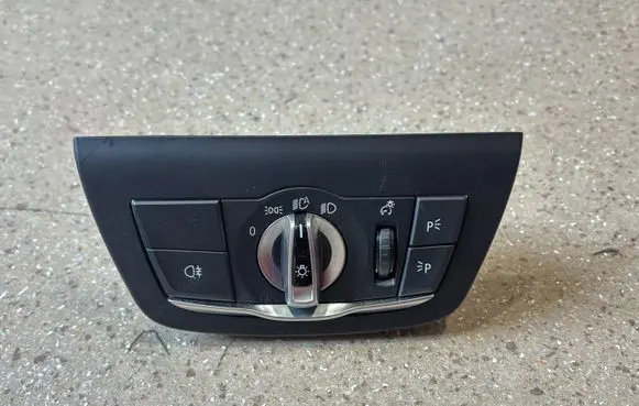 BMW X3 G01 Light switch 5A67870