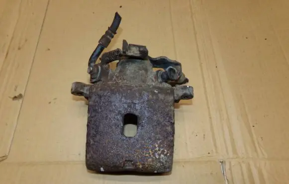 Rear brake caliper