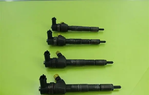 Fiat Doblo Fuel injectors set 0445110300
