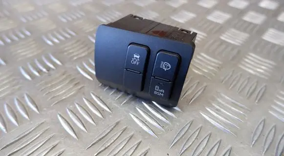 Lexus GS 250 350 300H 450H A set of switches 8401030B80