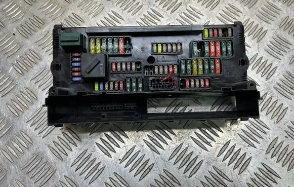 BMW 5 F10 F11 Fuse box set 9234421