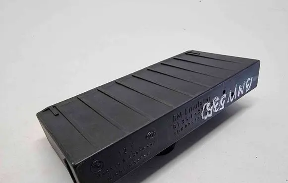 BMW 7 E32 Comfort/convenience module 61351379380
