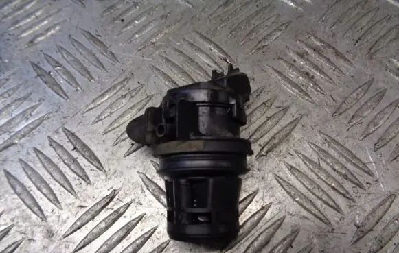 Mazda 3 I Windscreen/windshield washer pump 860310-9120