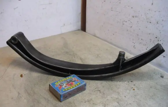 Mercedes-Benz E W124 Slide rail for timing chain 8010500516KZ 30D