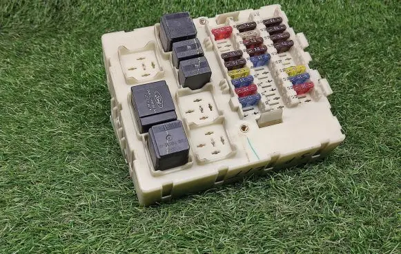 Ford Focus Power management control unit 98AG14A073GC