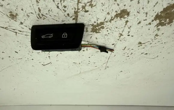 BMW X3 F25 Tailgate/boot open switch button 61319162645 6131916264504 9162645