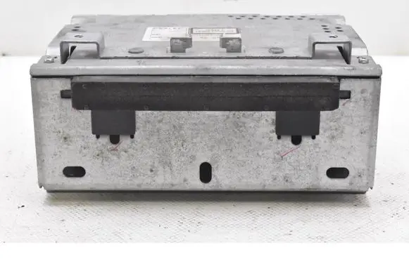 Radio/CD/DVD/GPS head unit