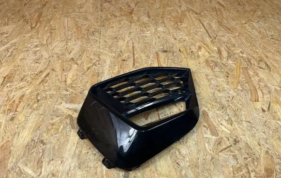 BMW 2 F44 Front bumper lower grill 8075487