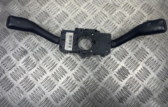 Skoda Superb B5 (3U) Wiper turn signal indicator stalk/switch 8L0953513G 202852ATW