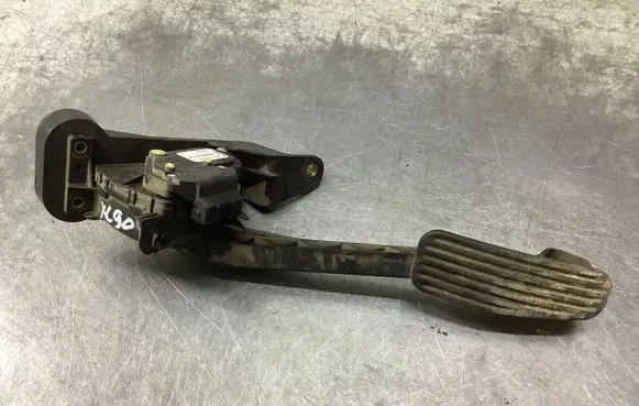 Volvo XC90 Accelerator throttle pedal 30683518 6PV00853717