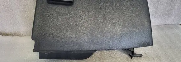Audi Cabriolet B3 8G Glove box