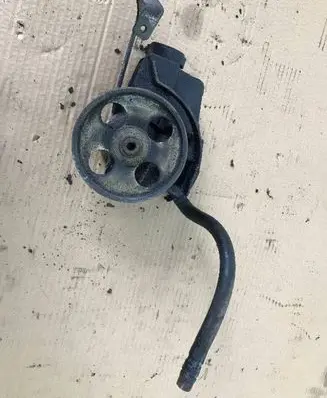 Citroen Berlingo Power steering pump 9636320580