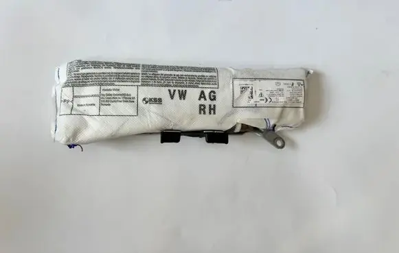 Porsche Cayenne (9Y0 9Y3) Seat airbag 9Y0880242D
