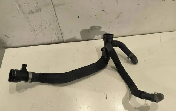 Audi A6 S6 C6 4F Engine coolant pipe/hose 4F0122293A