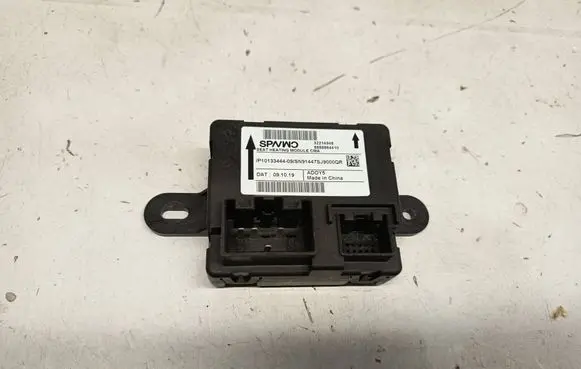Volvo XC40 Seat heating relay 32214948 P10133444