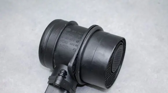 Audi A6 S6 C6 4F Mass air flow meter 074906461B